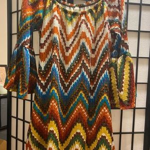 Lady’s Chevron top can be worn with leggings